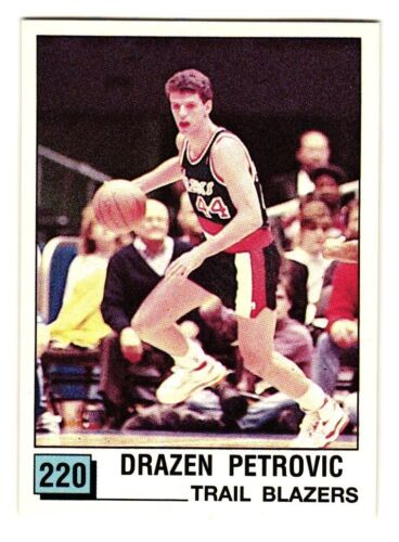 1990 Panini Basket autocollant NBA #220 Drazen Petrovic recrue RC - Photo 1 sur 2