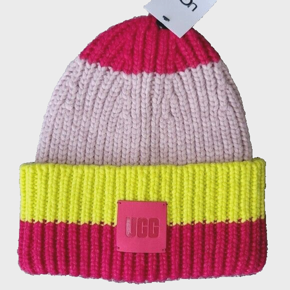 UGG women display picture 1