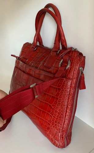 Lussuosa classica Borsa espandibile pitonata in pelle rossa PIQUADRO - Foto 21 di 24
