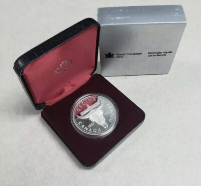 カナダ　ドル 1982 Canada Canoe Nickel Dollar Coin. Canadian $1 Dollar | eBay