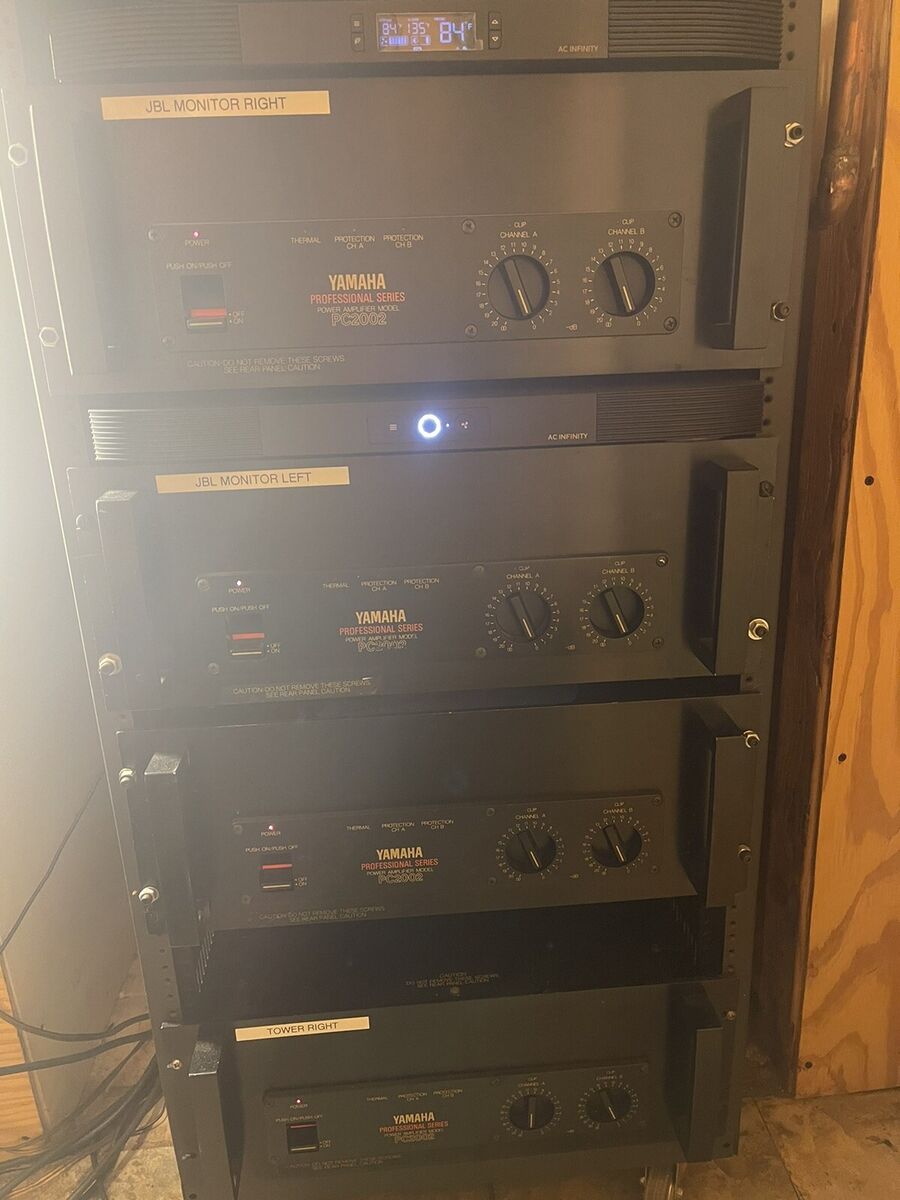 YAMAHA PC-2002 Natural Sound Power Amplifier. 3 Available YAMAHA PC-2002 Natural Sound Power Amplifier. 3 Available
