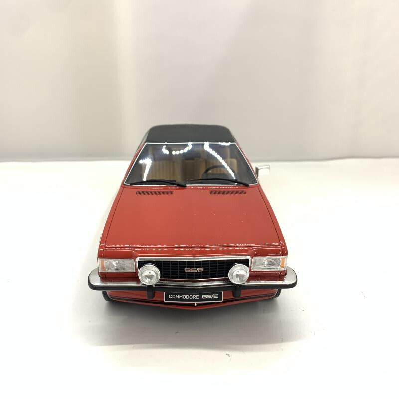 春夏新作モデル 1/18 mobile OttO Opel (Red/Black Hardtop GS/E B Commodore 乗用車