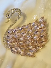 Elegant Swan Brooch  Pink Crystal Rhinestone Pin Sparkly Bird Costume Jewelry W31