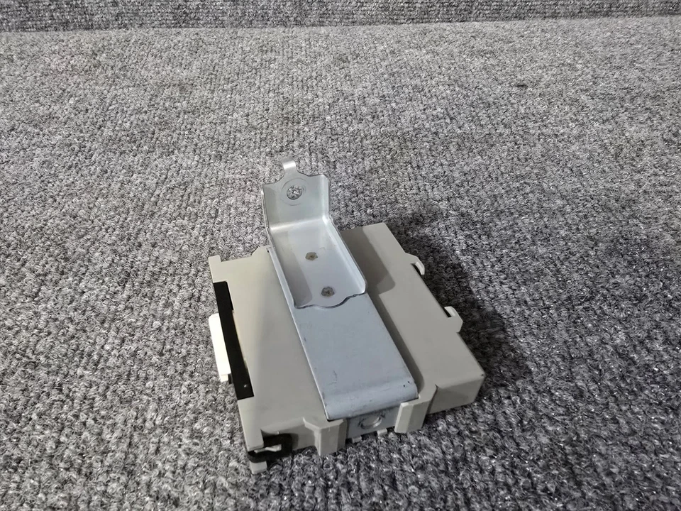 MÓDULO UNIDAD DE CONTROL DE PRESIÓN DE RUEDA DE NEUMÁTICOS LEXUS 2015-2019 RC-F RCF RC350 Foto 3 de 4