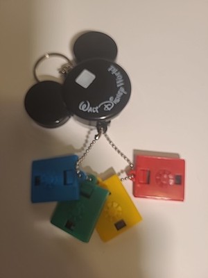 Vintage Walt Disney World Mickey Mouse Mini View Master Key Chain w/ 4 Disks