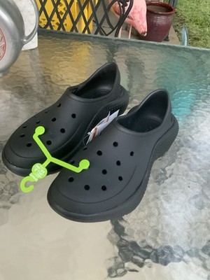 New Crocs Black Classic Sneaker Womens Size 8 Men s 6 NWT!
