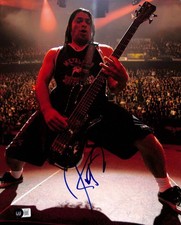 Robert Trujillo Signed Metallica Concert Photo 11x14 BECKETT