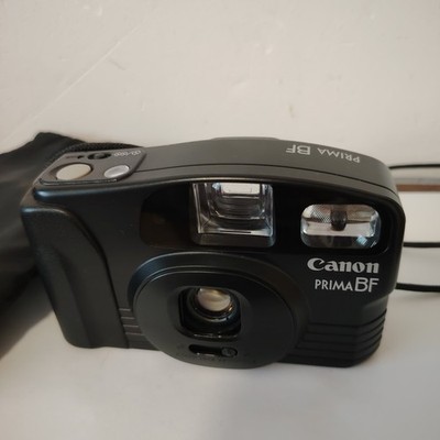 Canon Prima BF Compact analog schwarz mit integriertem Blitz und Hülle