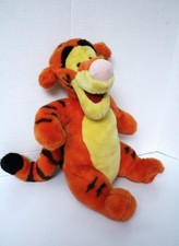 Disney Store Exclusive Winnie the Pooh Tigger 16" Excellent Plush