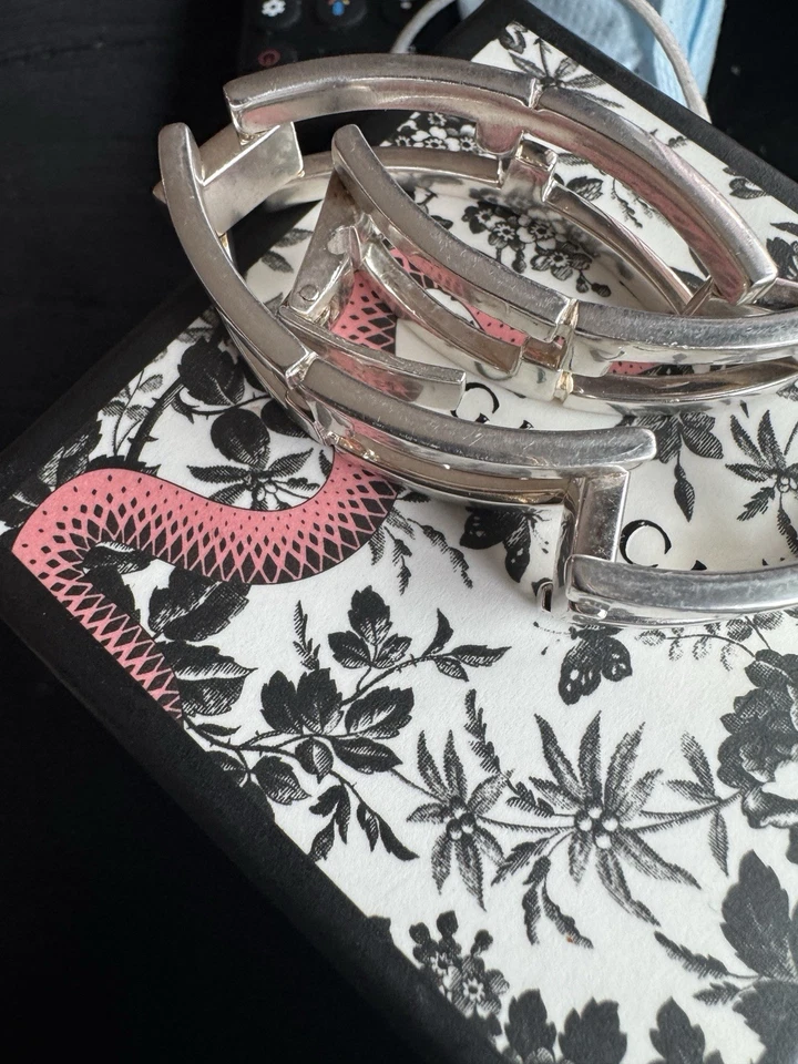 GUCCI: Sterling Silver, "GG" Link Logo Bracelet #1187 - Image 4 of 4