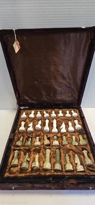 Ten Thousand Villages Onyx Chess Set Stone Board Pieces Velvet Case Multicolor