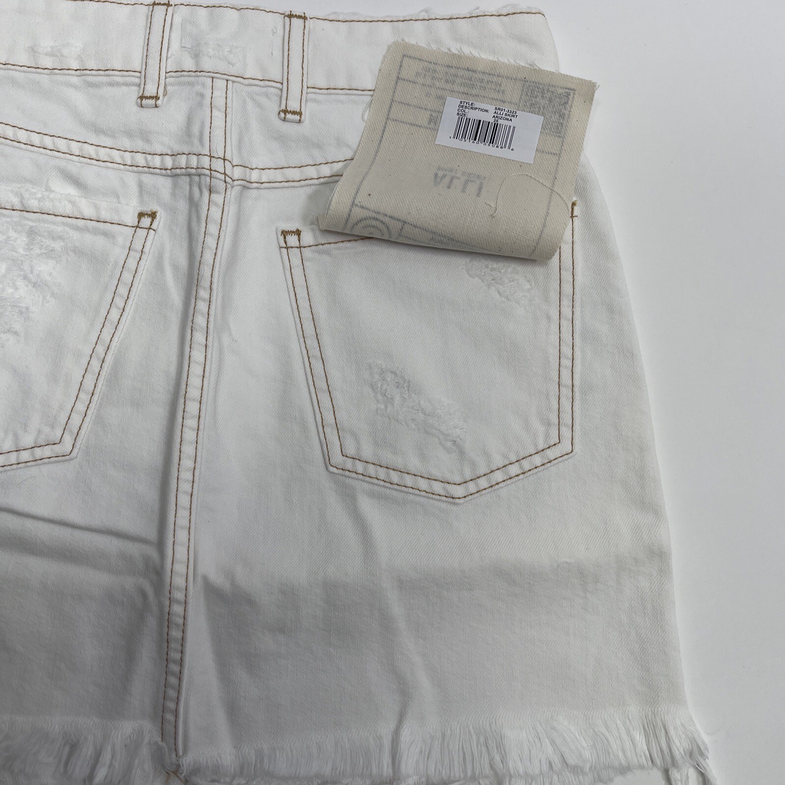 NWT Women's SER.O.YA Alli White Denim Mini Skirt. Size 25 (XS)