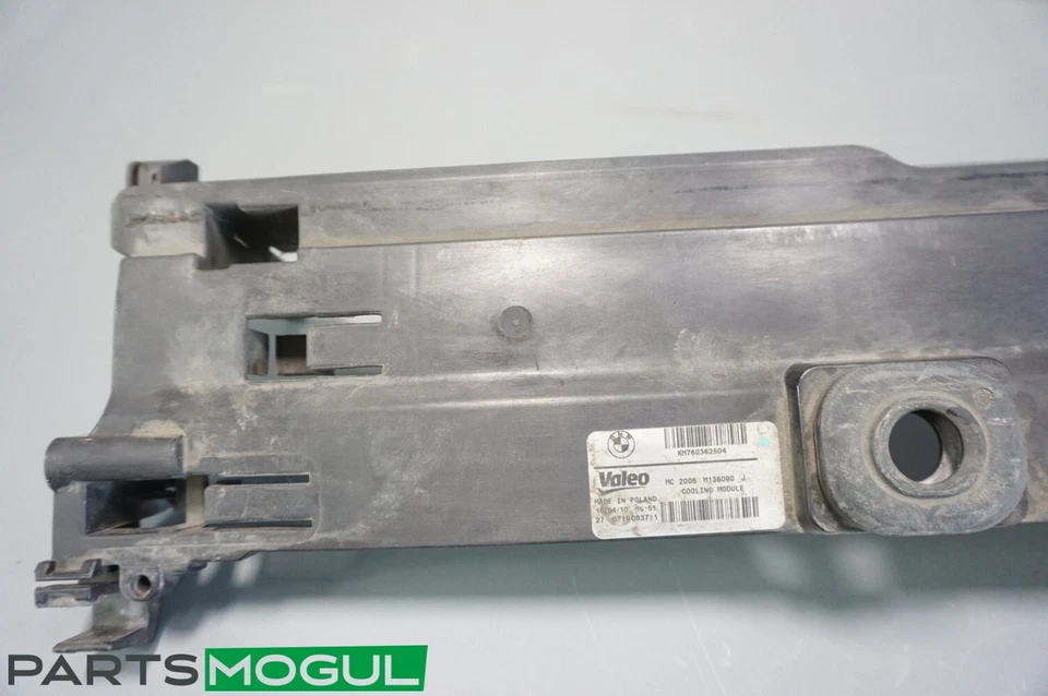 BMW 650i 550i GT F07 n63 2011-2016 4,4 L radiador marco de apoyo superior e inferior Foto 2 de 4