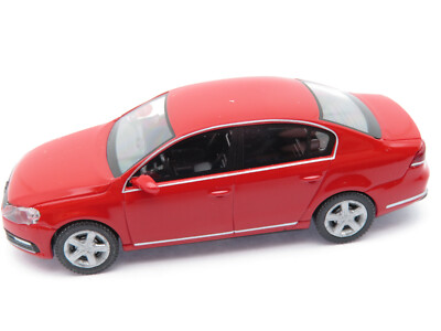 313HO /187 - Wiking H0 008701 - VW Passat Limousine rot - top