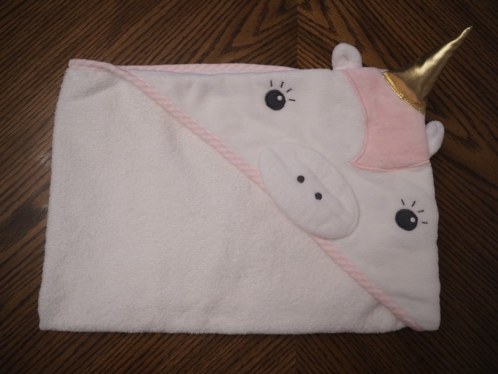 CLOUD ISLAND White Unicorn 100% Cotton Baby Bath Towel 28x30 Inches for Infants