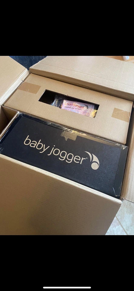 New Baby Jogger City Sights In Rich Black pushchair & carrycot set RRP £899 - Image 4 of 4