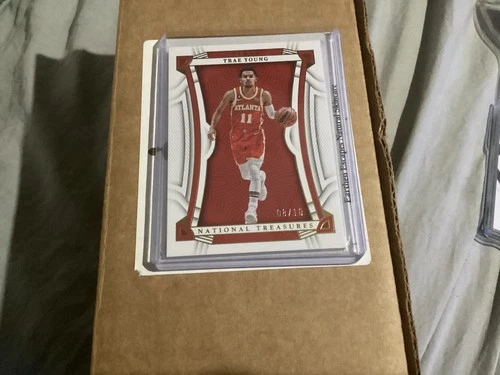 2022-23 Panini National Treasures Tre Young No.22 Gold/Red #08/10