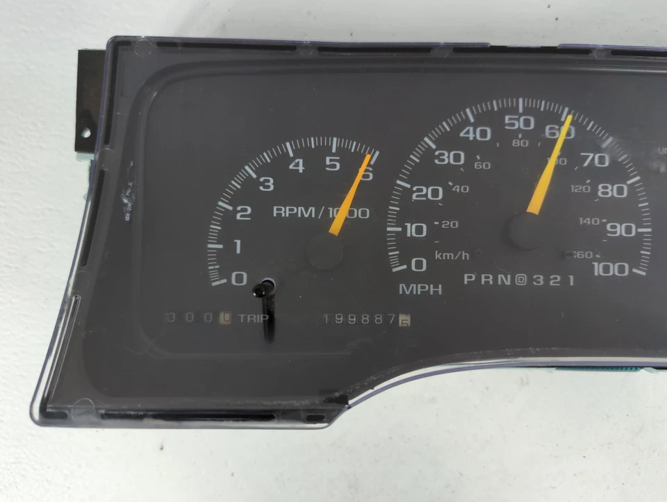 Cuadro de instrumentos velocímetro Chevrolet Suburban 2500 16207735 X1BX5 Foto 3 de 4