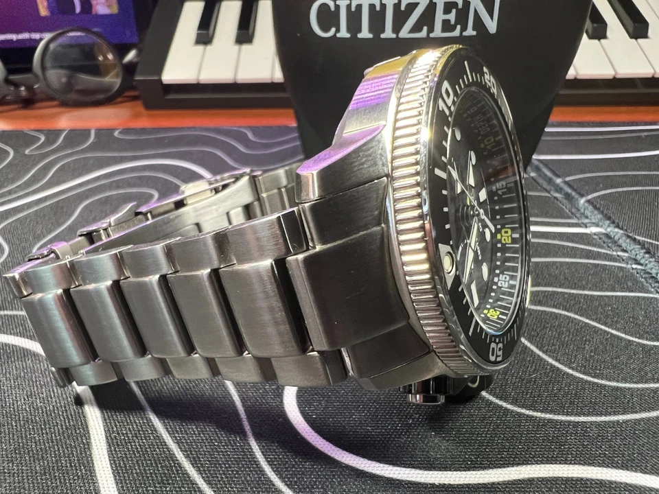 Citizen Promaster AQUALAND  Eco-drive Mens Watch (MINT CONDITION) - Image 3 of 4