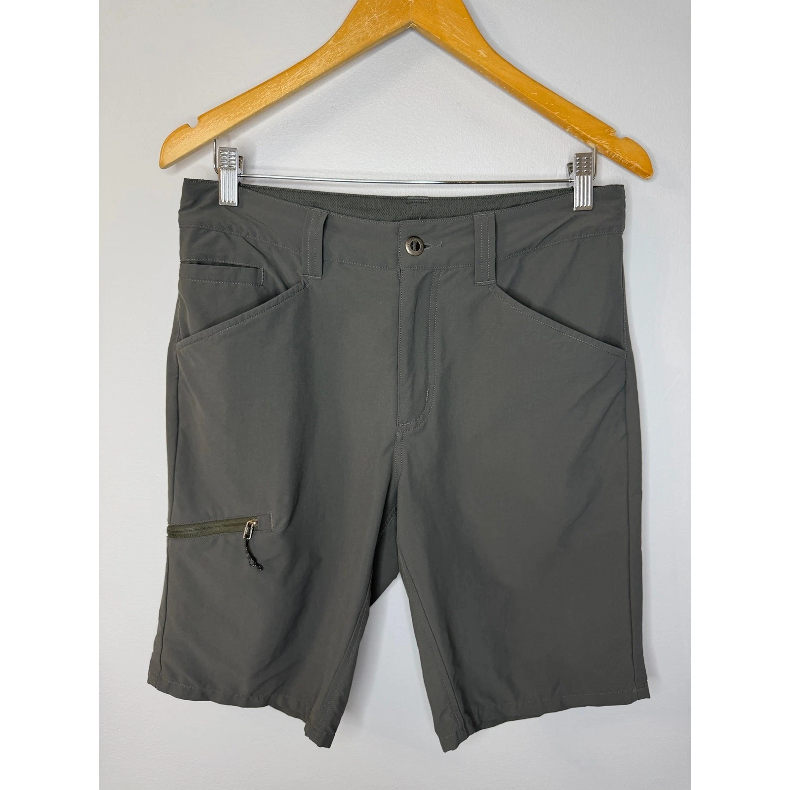 Patagonia Men's Quandary Shorts 10" Forge Grey Stretch Sz 31 Outdoor Hiking