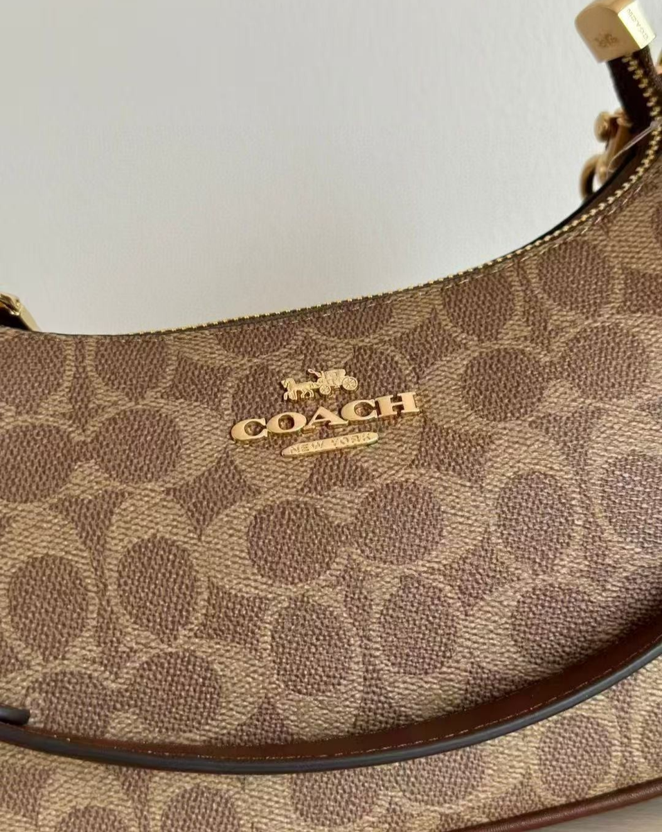 極美品！！Coach Signature Shoulder bag Brown COACH Teri Shoulder Bag In Signature Canvas Gold/Tan/Brown New