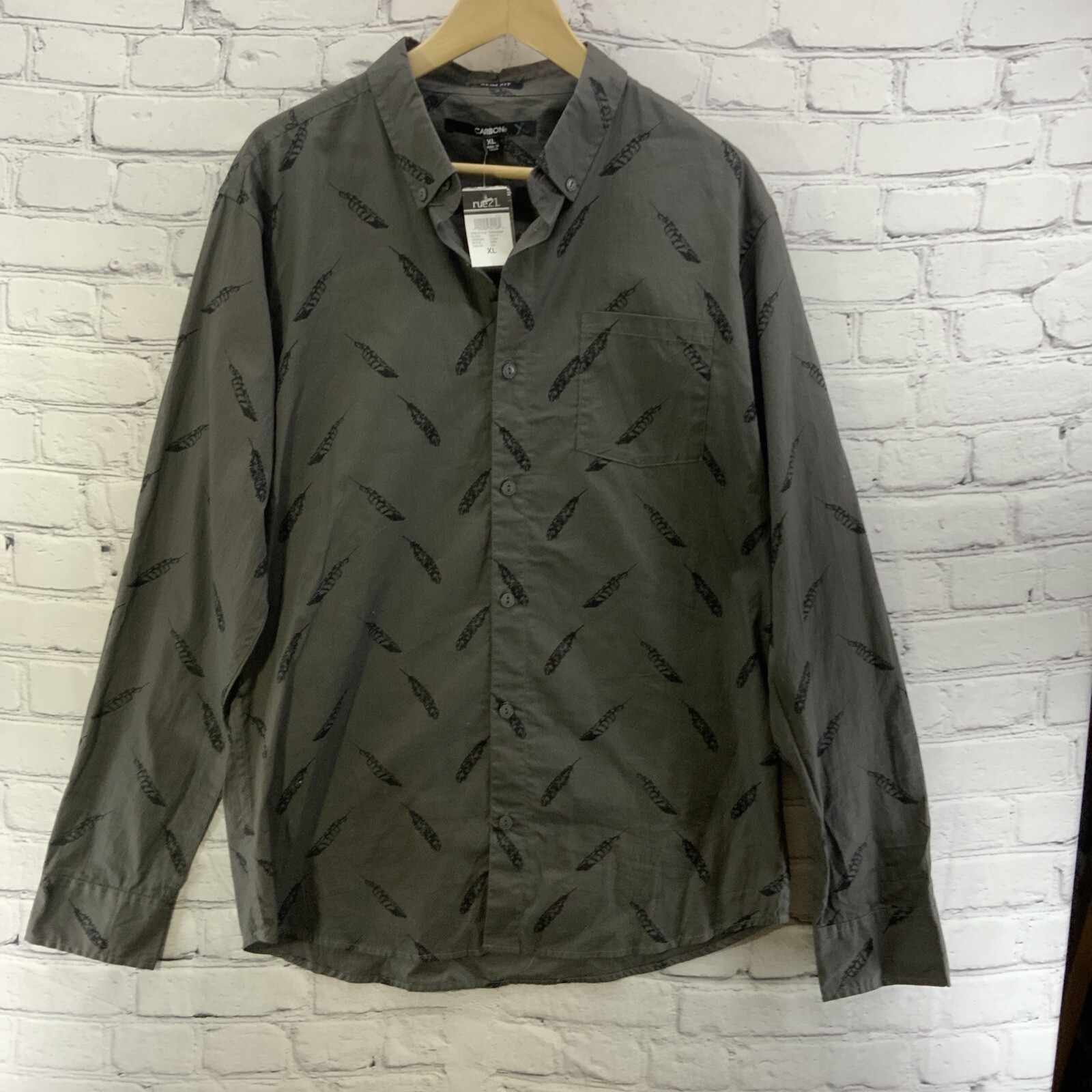 Carbon Button Down Shirt Mens Sz XL Gray Black Feather Print NWT-image