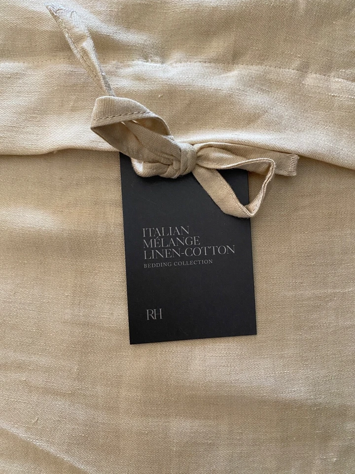 Juego de sábanas diestro italiano melange algodón-lino trigo California talla king precio de venta sugerido por el fabricante 935 USD Foto 2 de 4