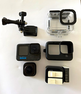 GoPro HERO12 Black Actionkamera Set Max Lens Mod 2.0 Gehäuse 3x Akku USB C