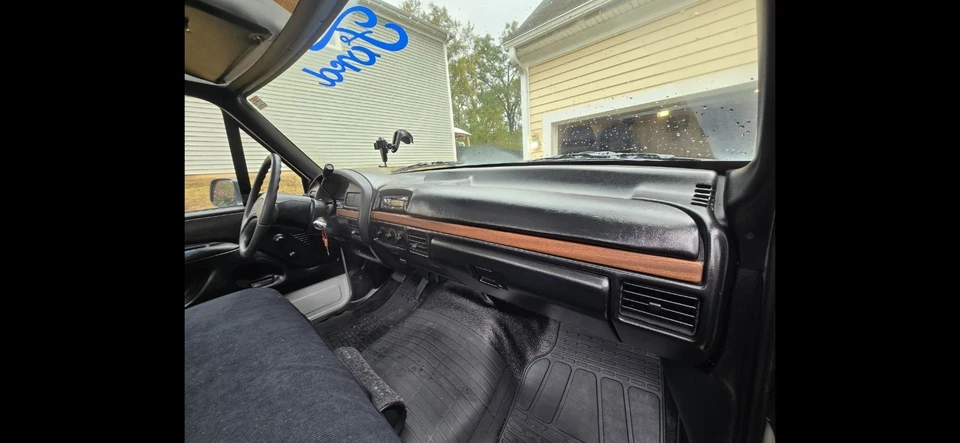 Acabamento de painel de madeira Ford F-Series 1992-1997 (Sepele encerado) - Imagem 2 de 4