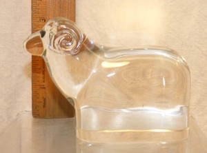 Vintage Sasaki Crystal Glass Sheep Ram Figurine Paperweight Japan