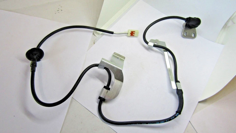 ABS Wheel Speed Sensor Rear Left Airtex 5S6430 fits 01-04 Mazda Miata N0684372Y - Image 2 of 4