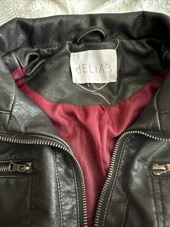 Jaqueta de couro sintético para meninas - Imagem 2 de 4