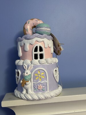 NWT Bella Lux Easter Pastel Frosted Resin Treats Donut & Macaroon Faux LED Cake