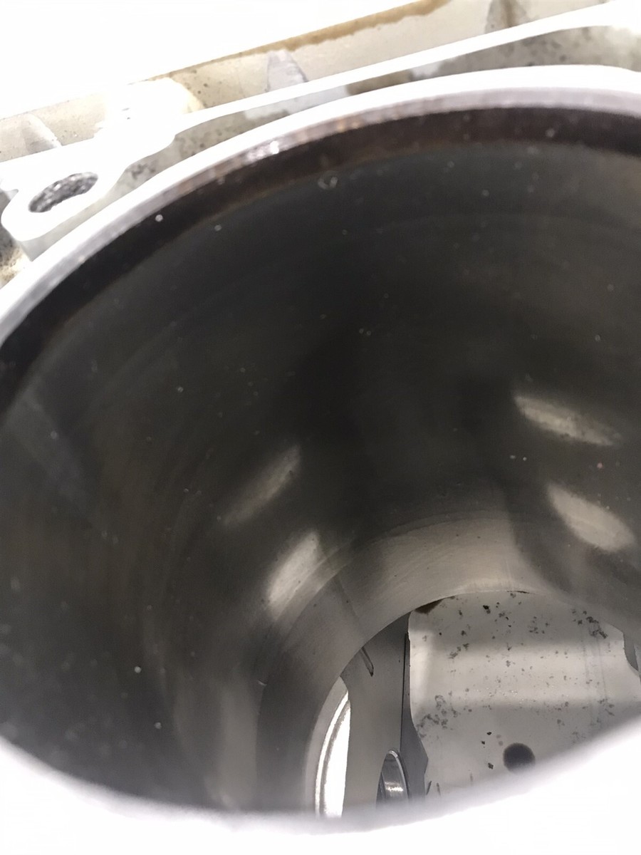 Mercury Marine MerCruiser 3.7L 470 165Hp Engine Crank Case Mercury Marine MerCruiser 3.7L 470 165Hp Engine Crank Case