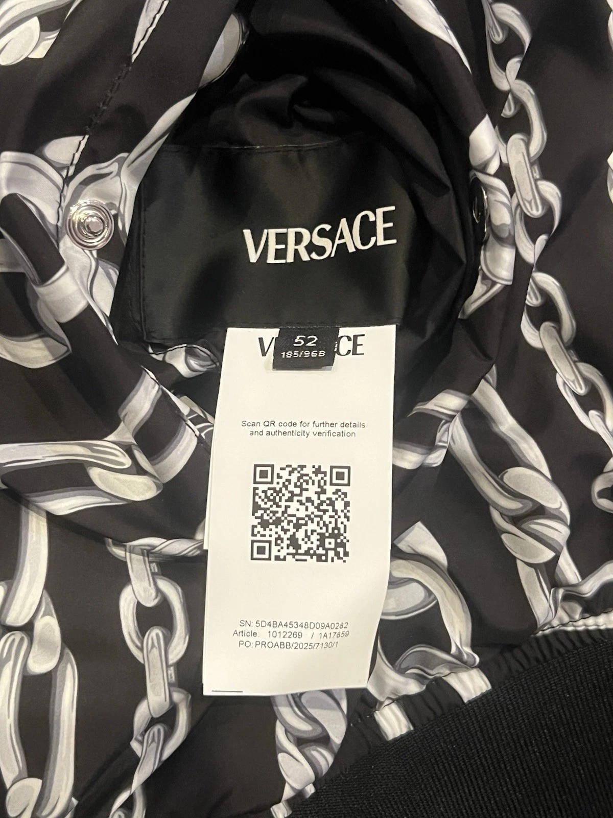 $2050 Men's Versace medusa chains reversible bomber jacket size 52 Fits L - product detail image 8