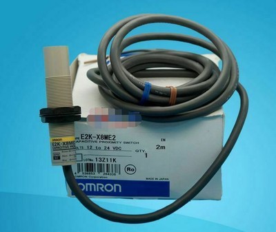 1PCS Omron E2K-X8ME2 E2KX8ME2 Proximity Sensor In Box -New 