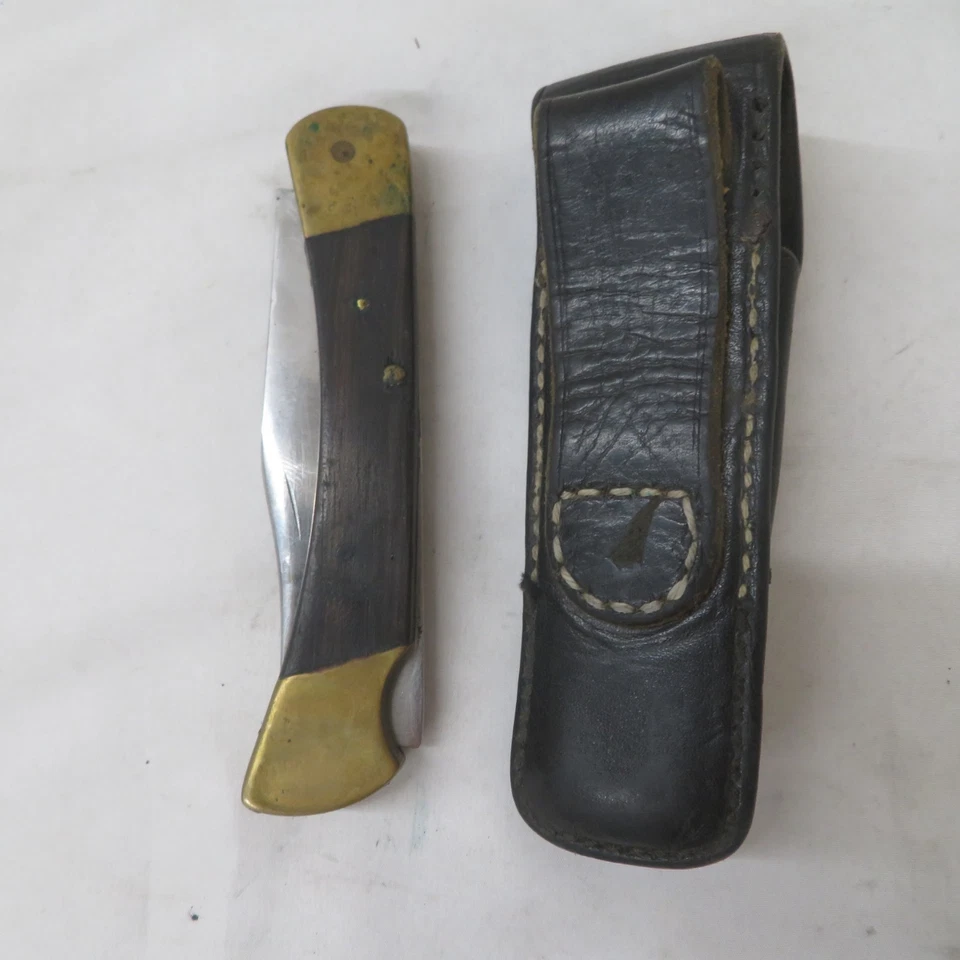 Buck 100 Hunter Third Version 2 Line Inverted 2 Pin Handle Pre 1967 - Image 3 of 4