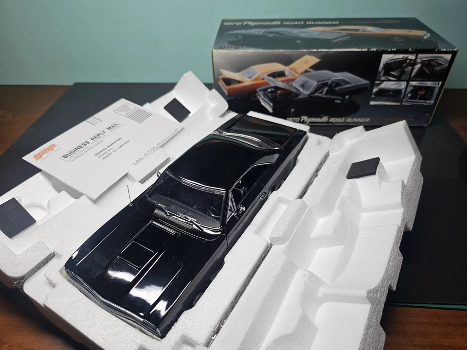GMP 1/18 1970 Plymouth Road Runner Black RARE G1803109 - Immagine 4 di 4