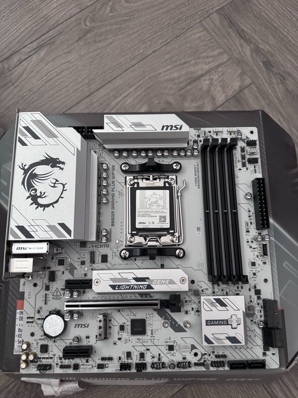 MSI B850M GAMING PLUS WIFI WiFi 6E MicroATX AM5 DDR5 Motherboard