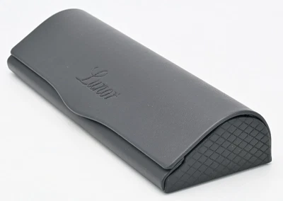 LUNOR Brillen Etui Echt Leder Klapp D Magnetic Dunkel Grau Coal M 165x60x30 Neu - Bild 1 von 4