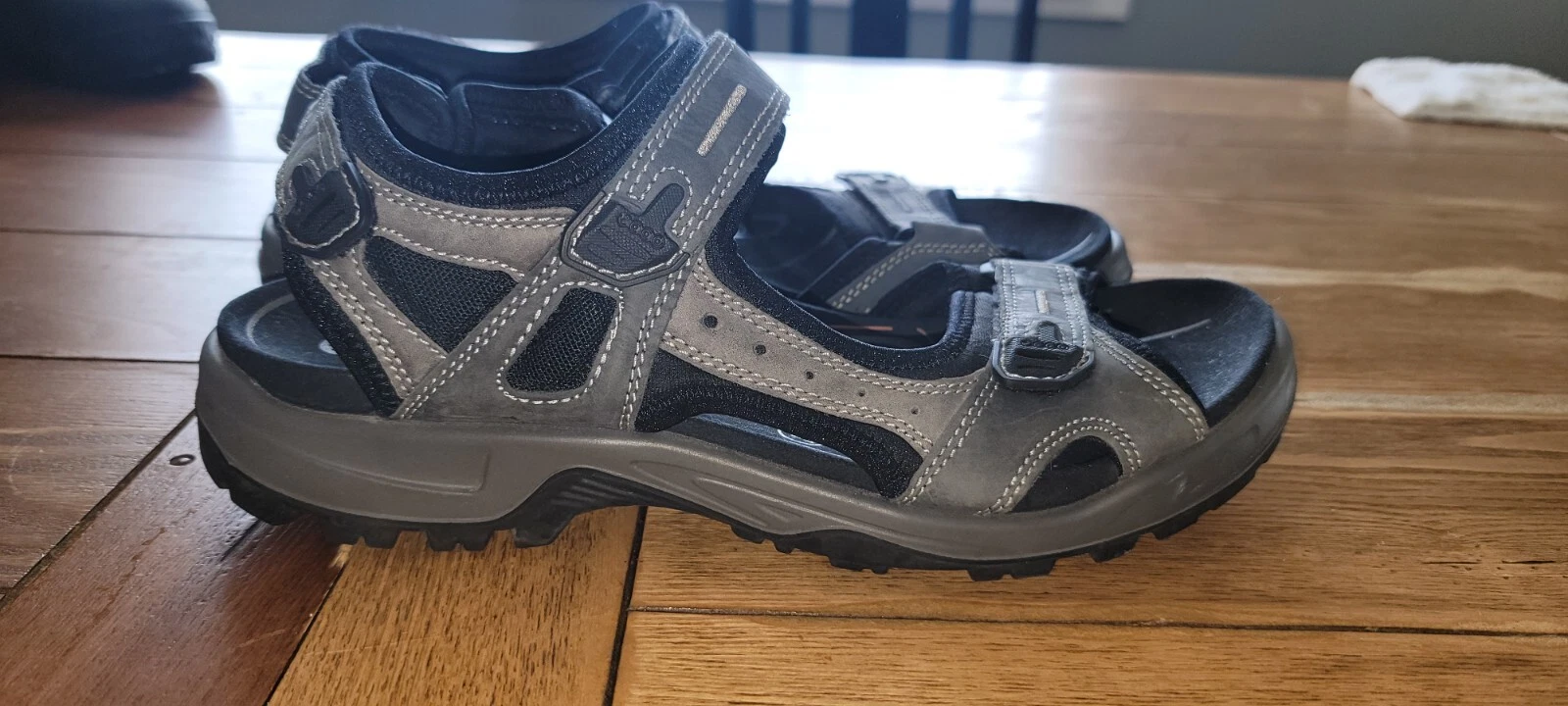 Sandali da trekking neri Ecco Sport Yucatan da uomo taglia 13