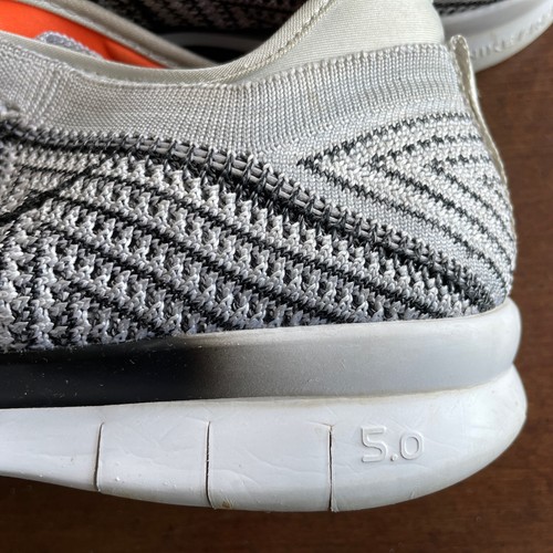 Nike Free Womens 10 White/black/silver Light Weight Comfortable shoe Great Cond - Picture 8 of 9