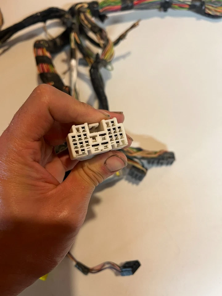 OEM 2007-2008 Dodge Ram 2500 3500 6.7L Cummins Dash Wiring Harness 56055280AE - Image 4 of 4