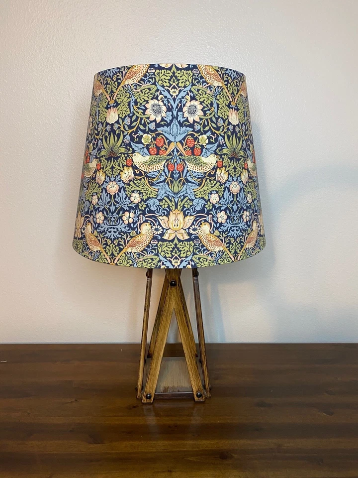 William Morris Strawberry Thief Navy Handmade Lampshade - Image 2 of 4