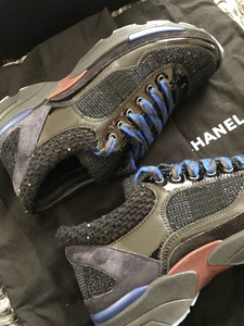 chanel sneakers navy blue