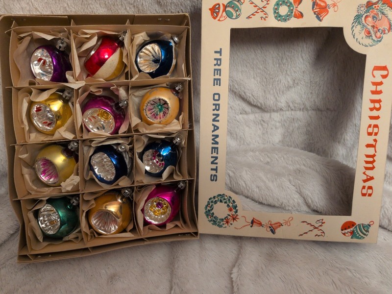 Fantastic Colorful Vintage 1950's Polish Indent Christmas Box Set of 12