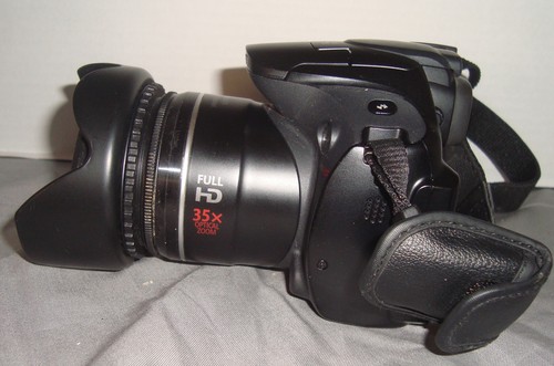 Canon PowerShot SX40 HS Digital SLR  Camera, filters & lens hood - Picture 2 of 13