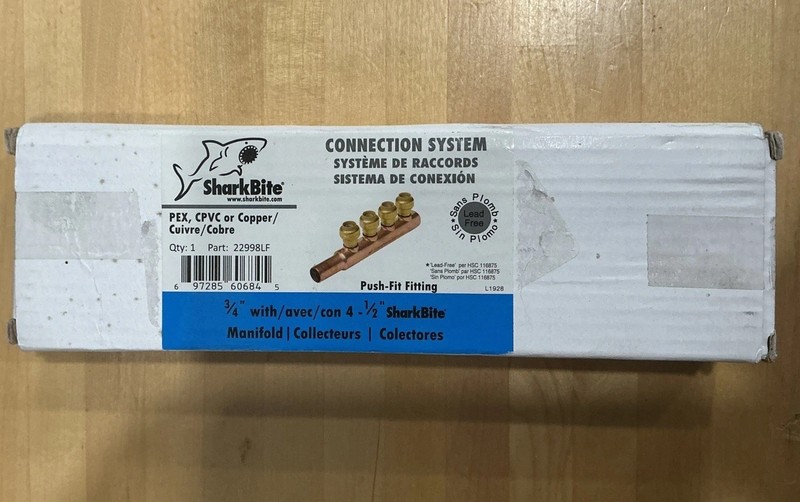 SharkBite 22998LF 4-Port Closed Manifold, 3/4" Inlet with 1/2" Push-Fit Branches