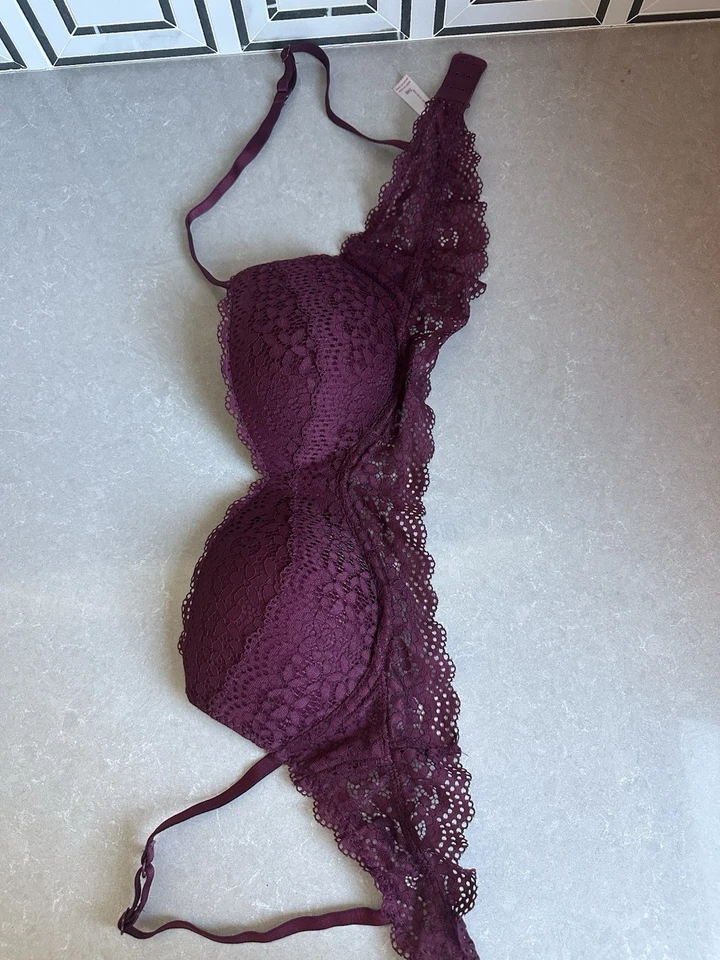 Juego de dos sujetadores - talla 34B - púrpura oscuro y negro Foto 3 de 4