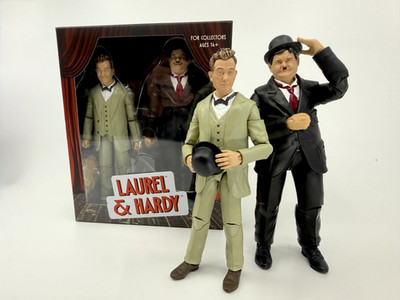 Laurel & Hardy-Set of 2pc Color Action Figure Boxed Set by Wandering Planet Toys